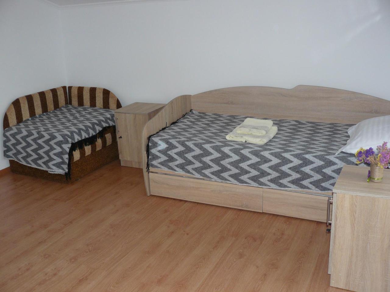 Hostynnyi Botsiun Hotel Дубно Екстериор снимка